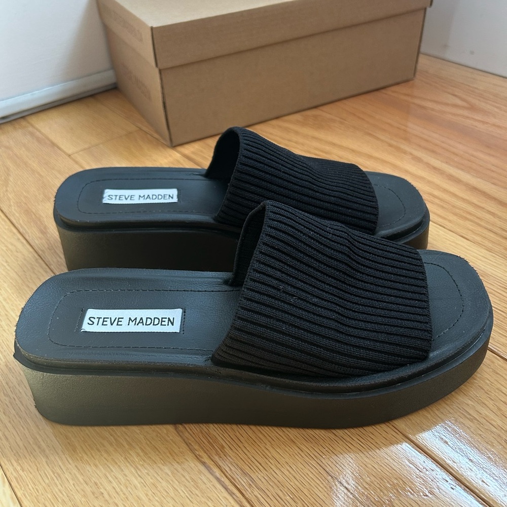 Steve Madden platform sandals